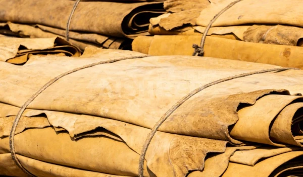 牛皮破碎用什么设备好？高韧性、高纤维废皮革撕碎难题这样破！