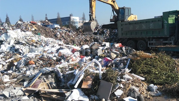 废品粉碎机多少钱一台？型号齐全，免费试机定制方案