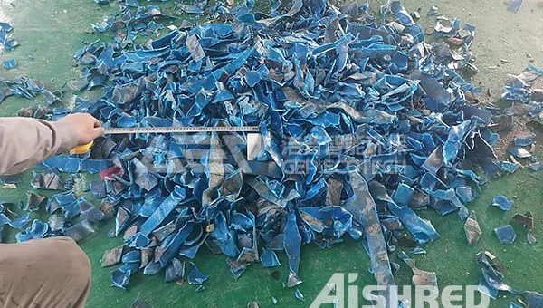 塑料油桶破碎方法