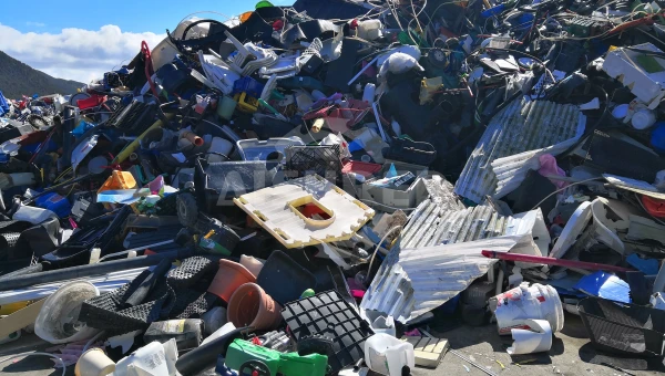 1200塑料破碎机配多大电机_1200废塑料撕碎机多少钱？