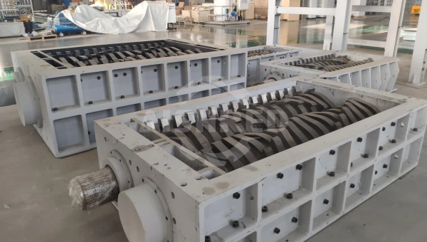 洁普智能环保精细粉碎机在废旧农膜回收利用中的应用