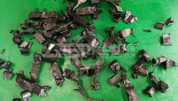 机头料破碎用GSS平推单轴撕碎机可以吗？塑料粉碎机多少钱一台